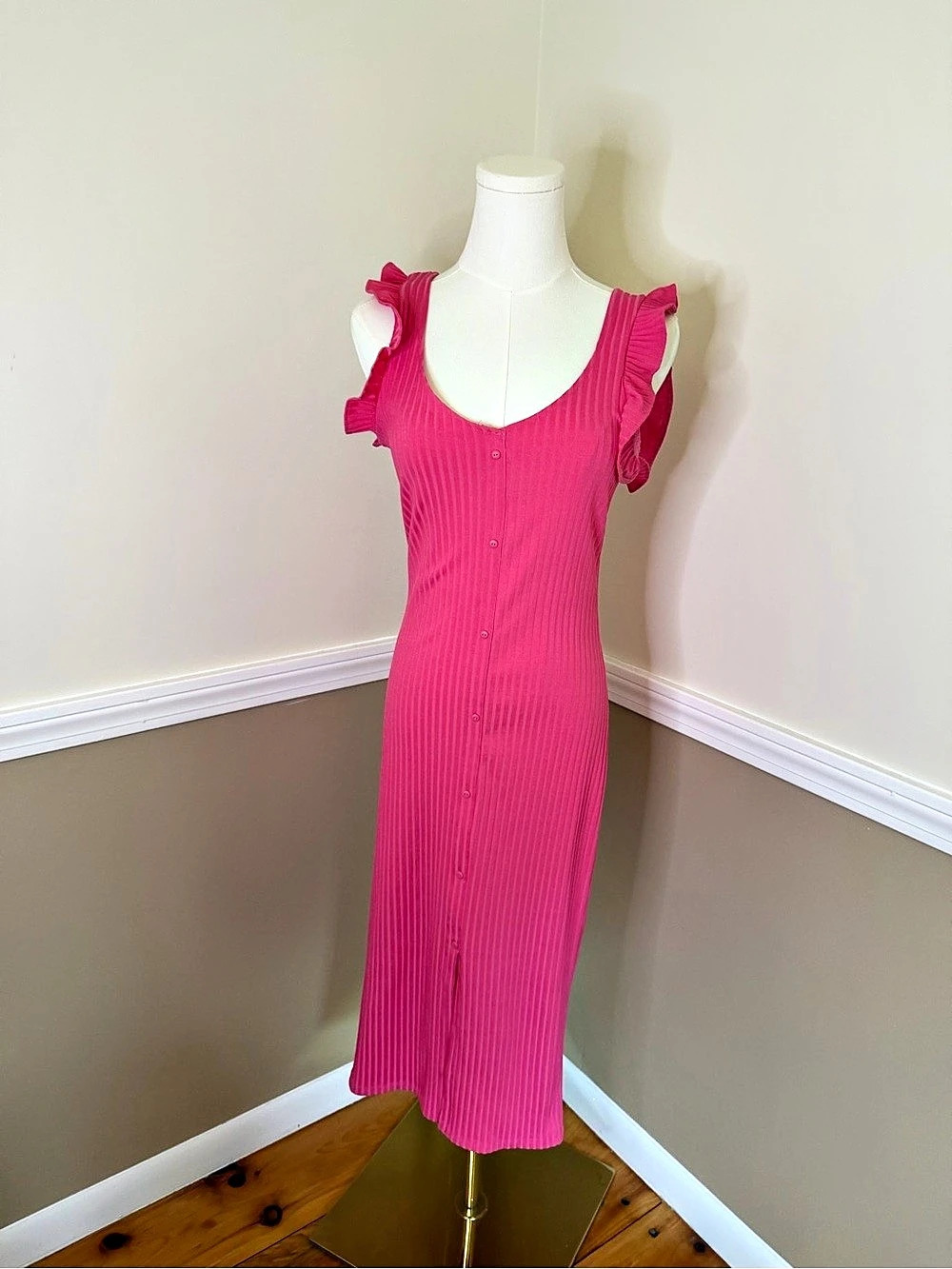 ZARA Pink Ribbed Ruffle Midi Dress Like New - Picture 2 of 4